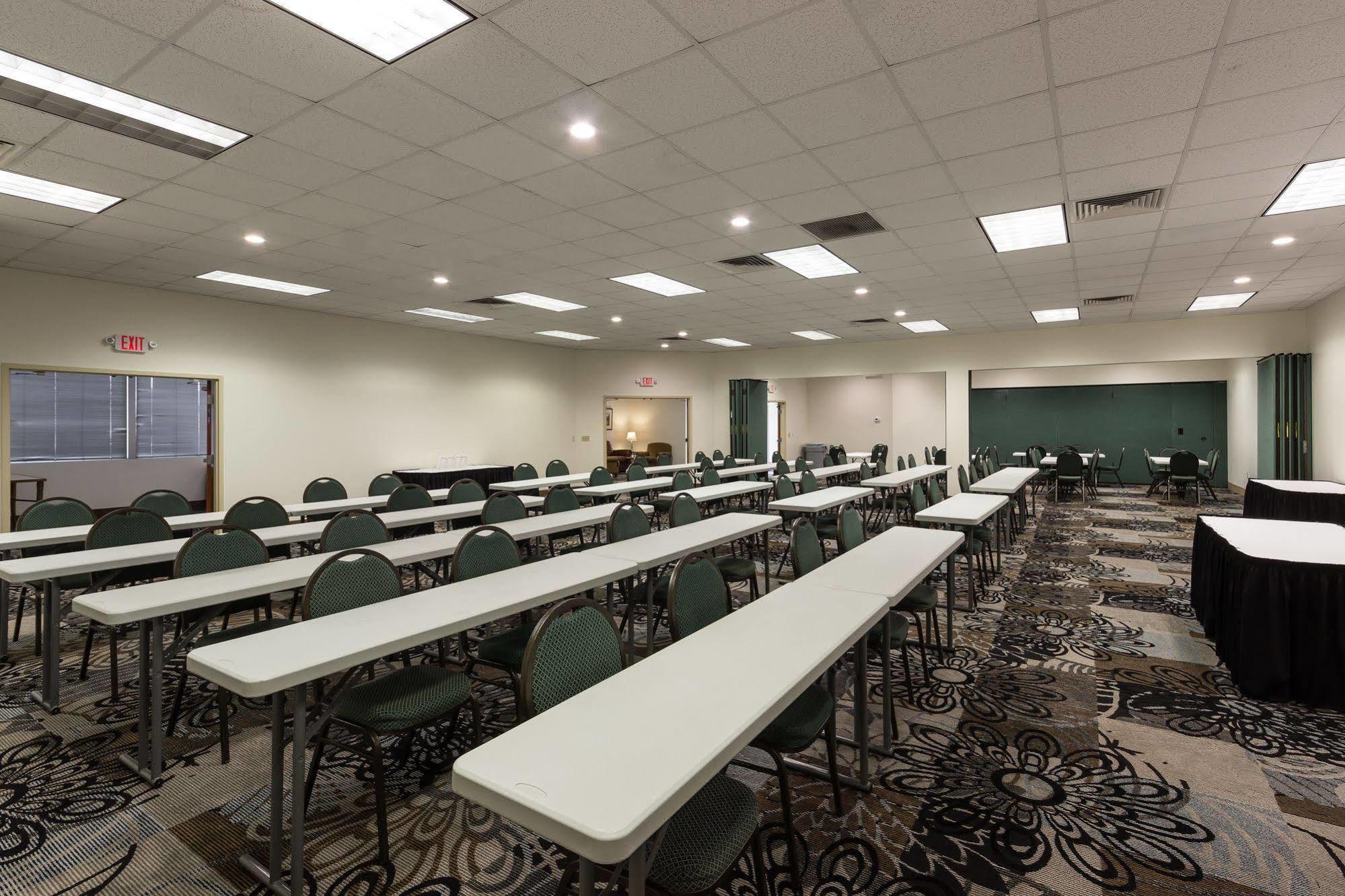 La Quinta By Wyndham Central Clearwater