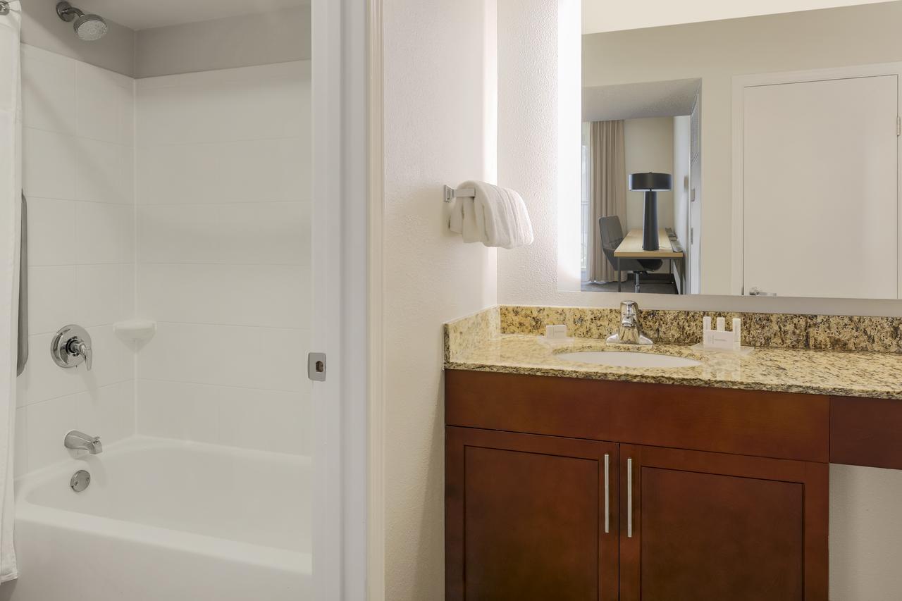 St. Petersburg Hotel 3*