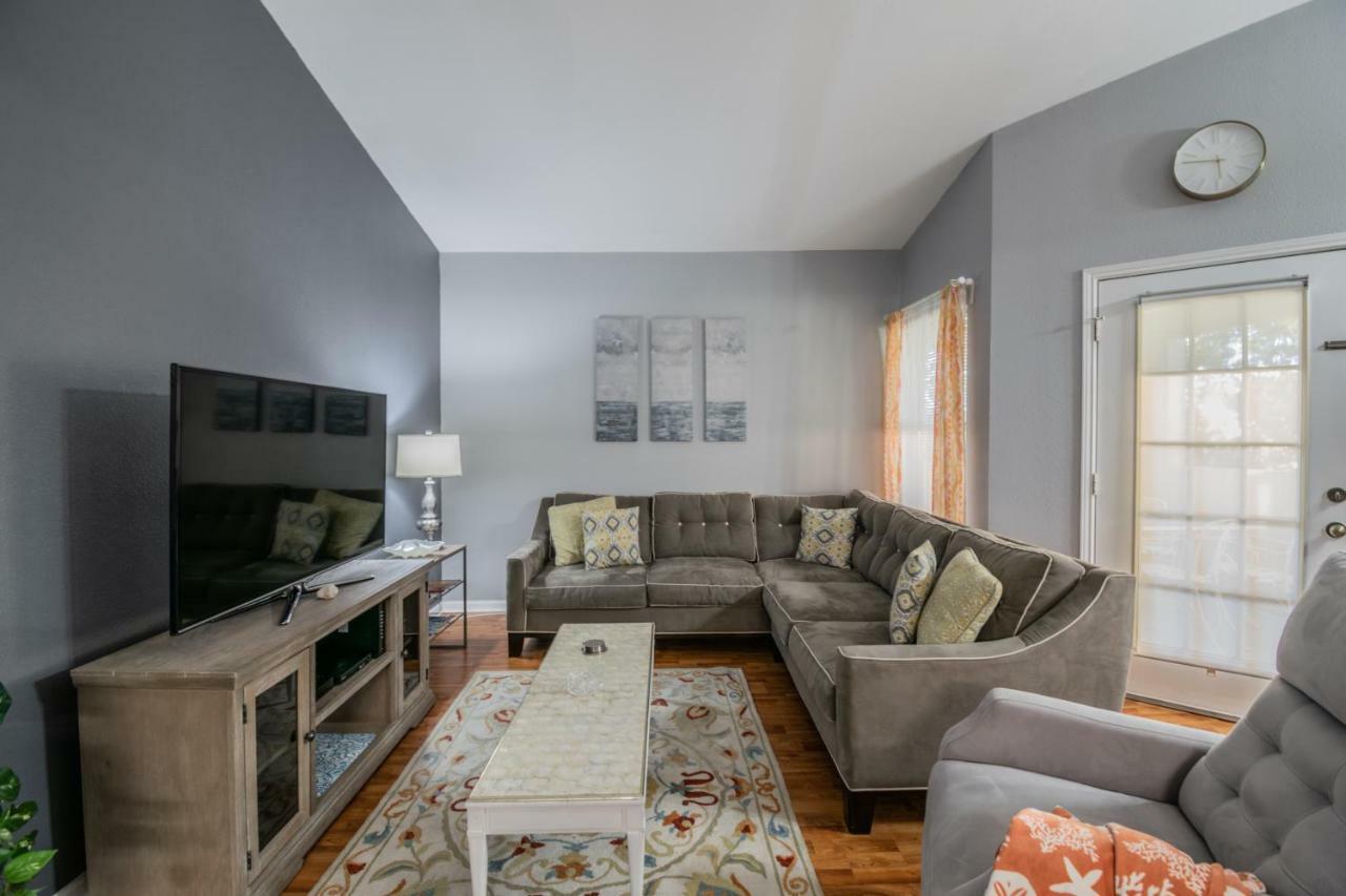O Charming Minutes From Gorgeous Beaches O Apartment