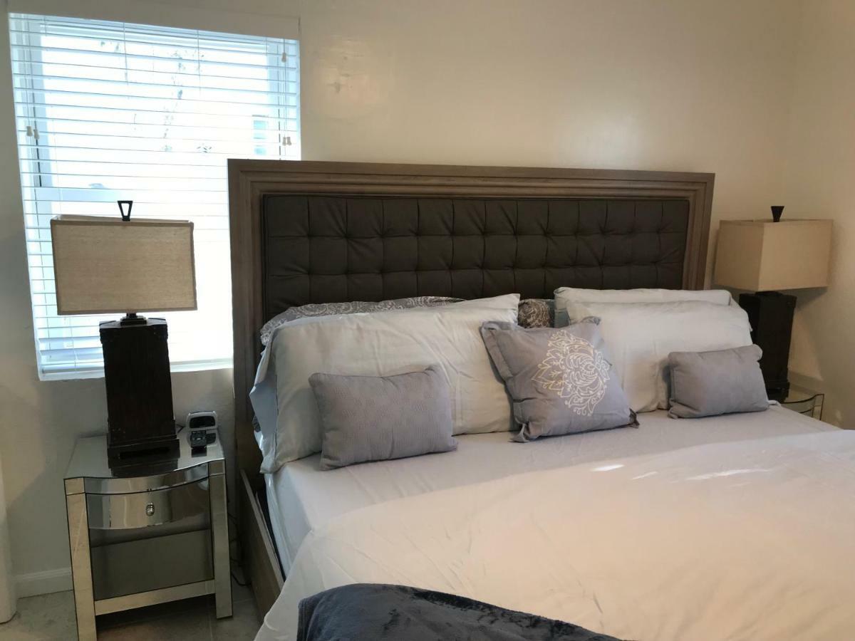 Pine Street Holiday home Clearwater