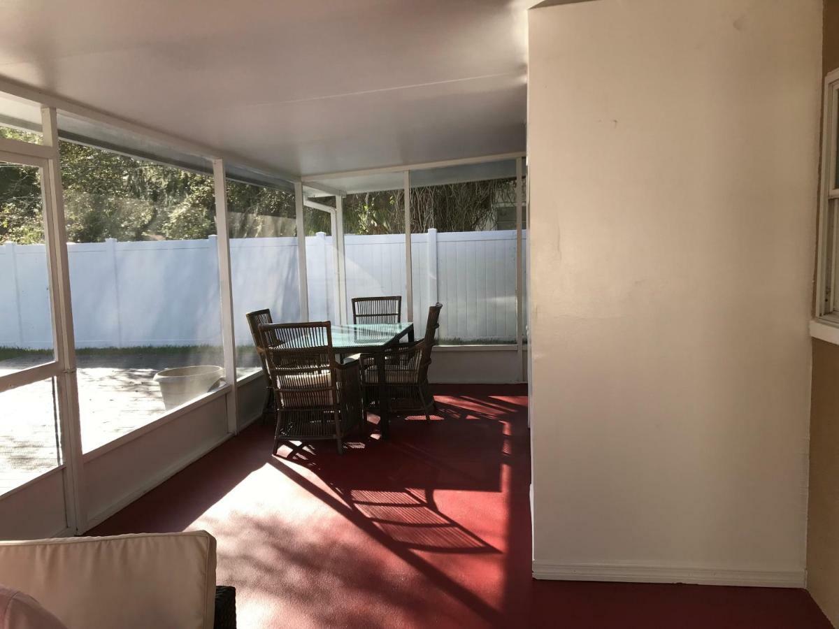 Pine Street Holiday home Clearwater