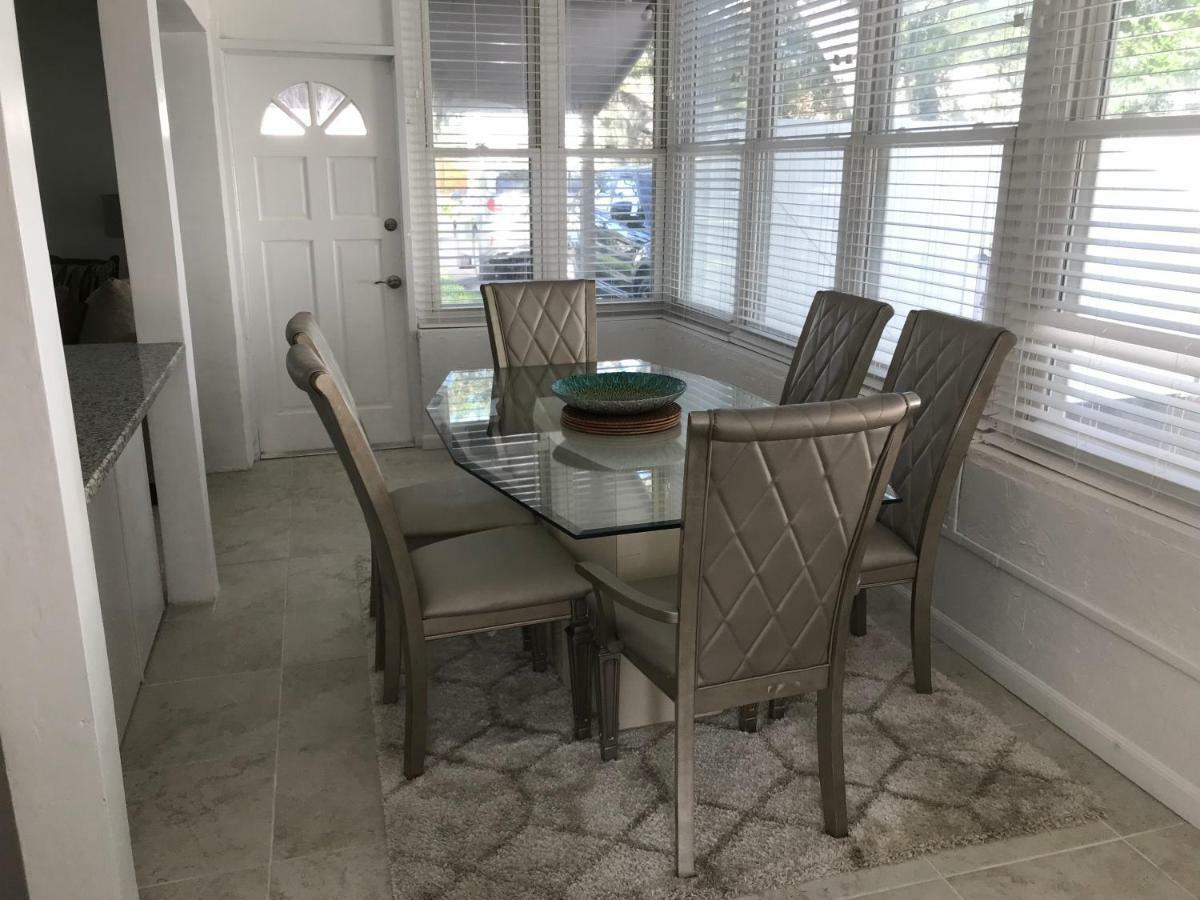 Pine Street Holiday home