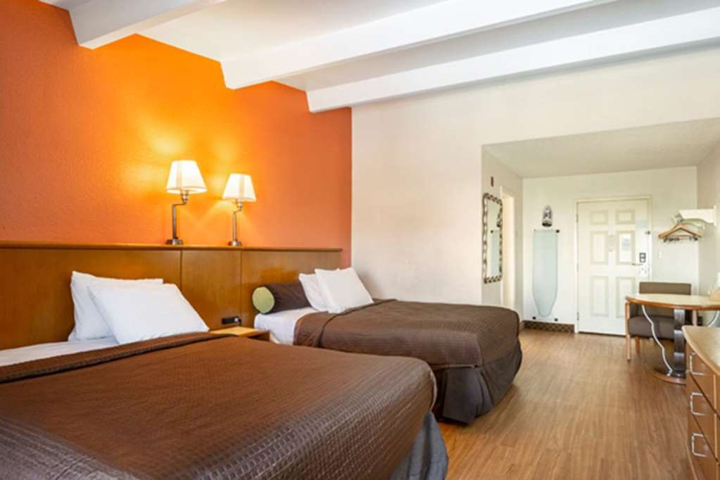 Clearwater Hotel * Clearwater