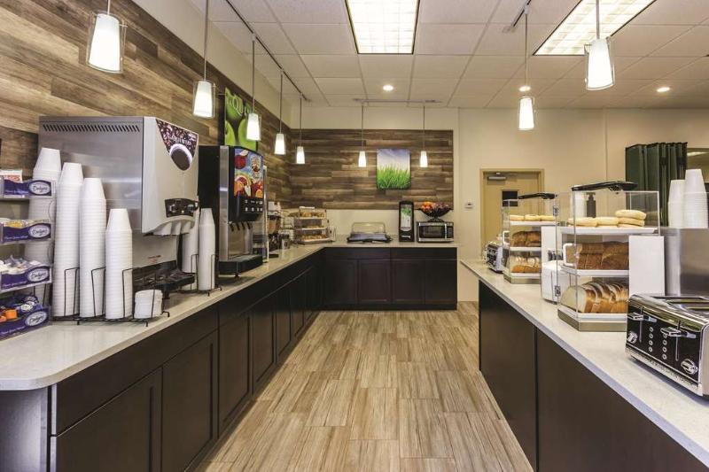 La Quinta By Wyndham Central