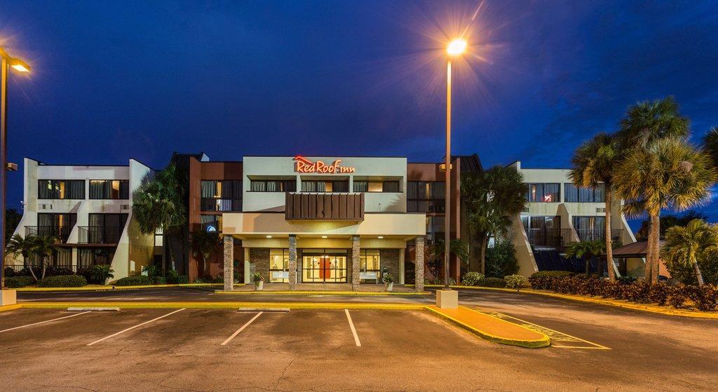 Tropical Palms Hotel