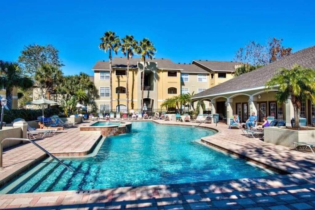 Apartment Gorgeous Condo, 2 Bedrooms, 2 Baths, With Pool, Minutes To Clearwater