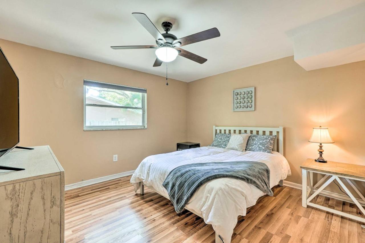 Holiday home 4 Bedroom Vacation With Amazing Backyard Clearwater