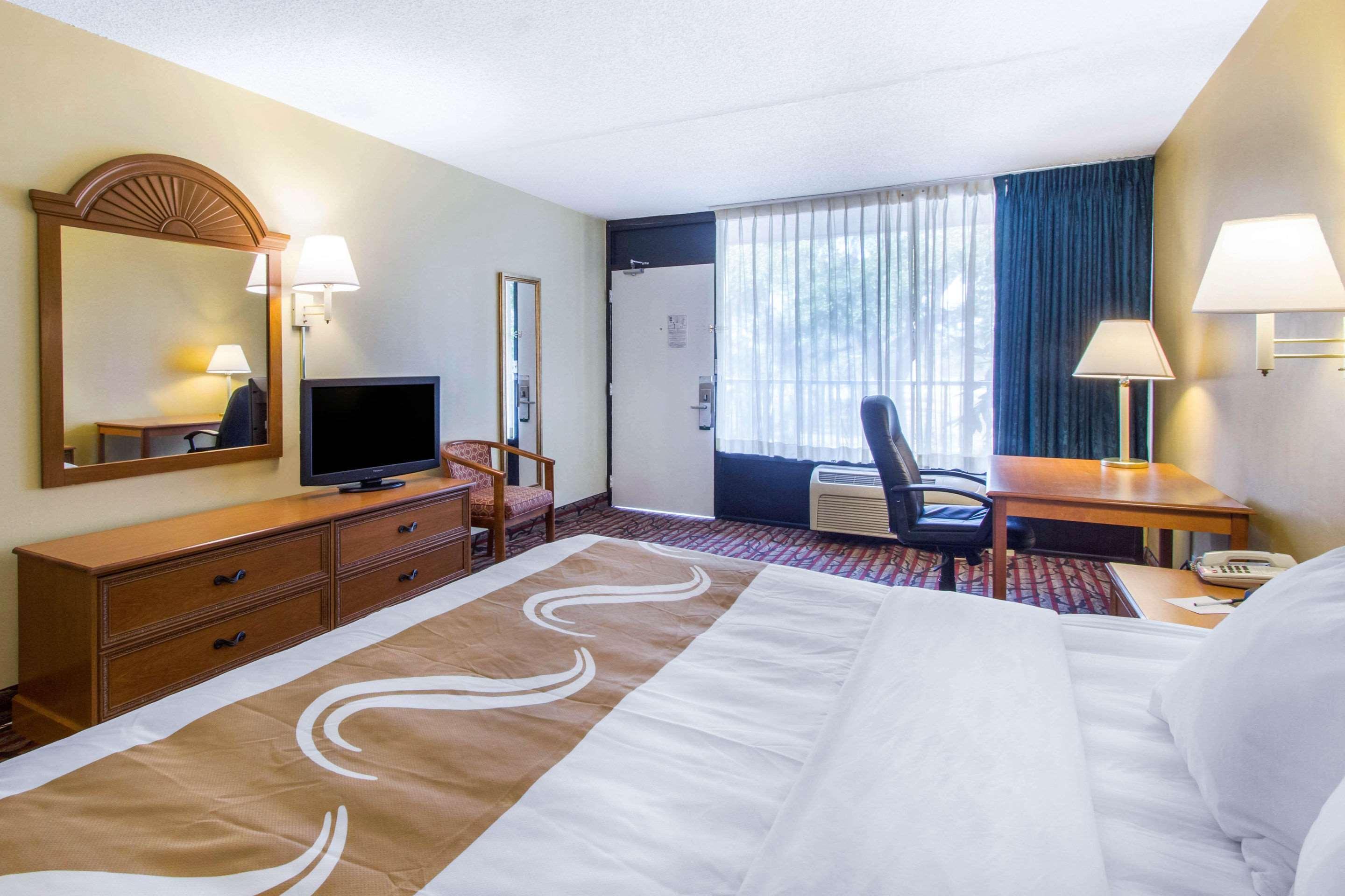 Rodeway Hotel Clearwater