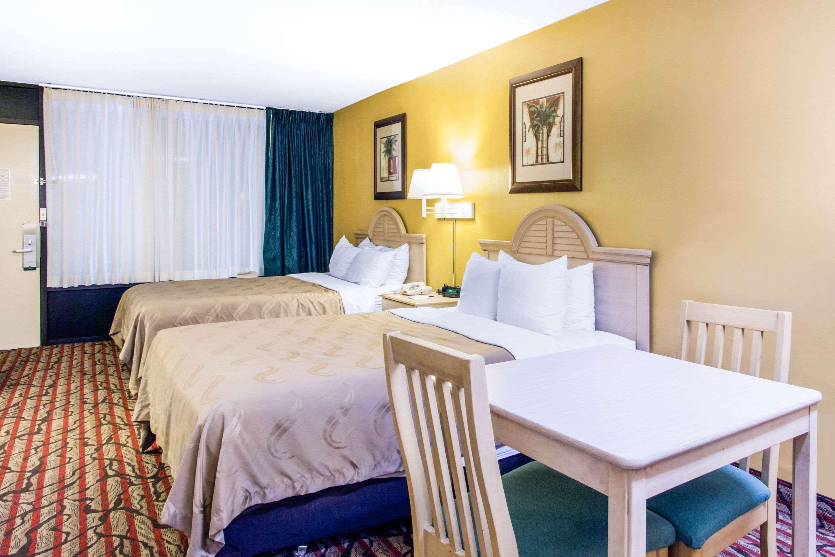 Rodeway Hotel Clearwater