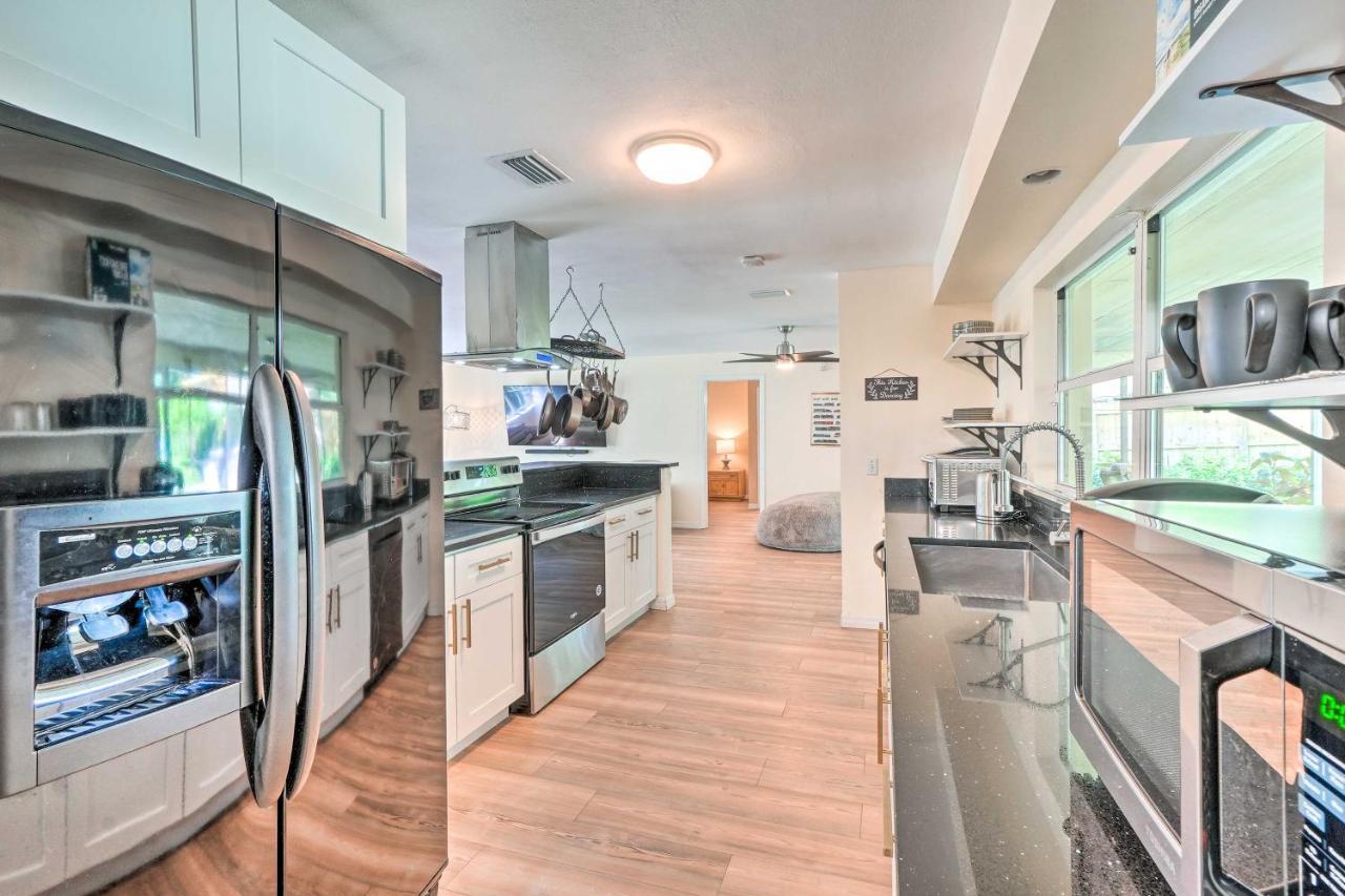 4 Bedroom Vacation With Amazing Backyard * Clearwater