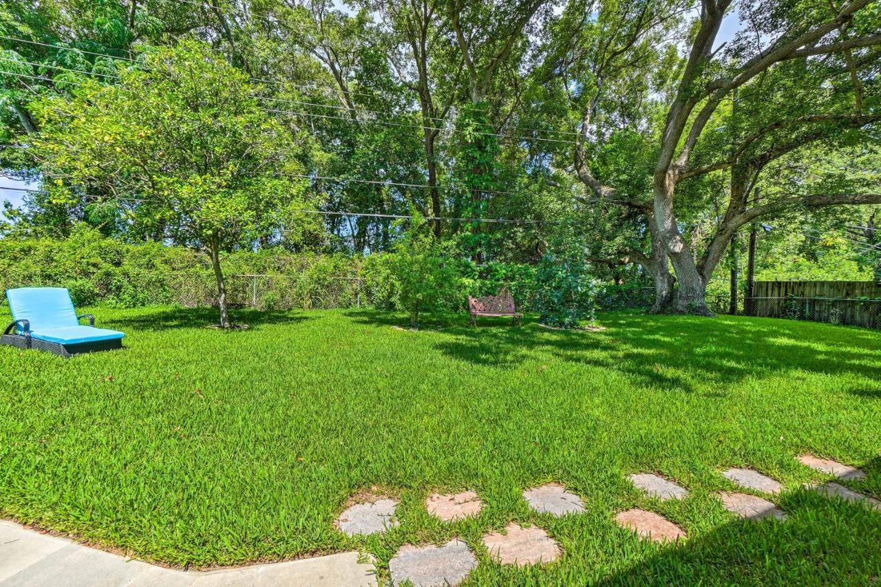 Holiday home 4 Bedroom Vacation With Amazing Backyard *