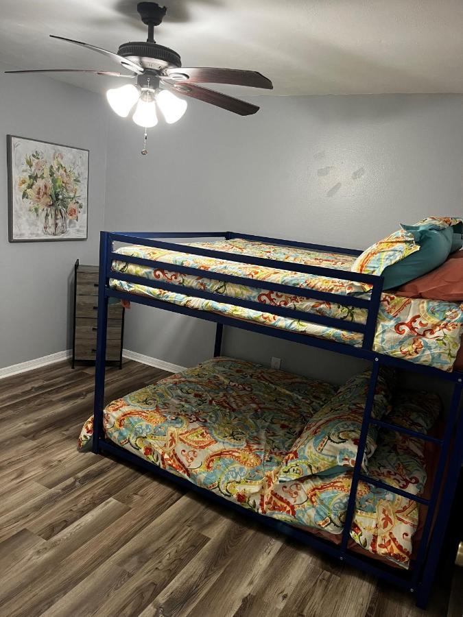 Crown Jewel Of B 10-15 From Holiday home Clearwater