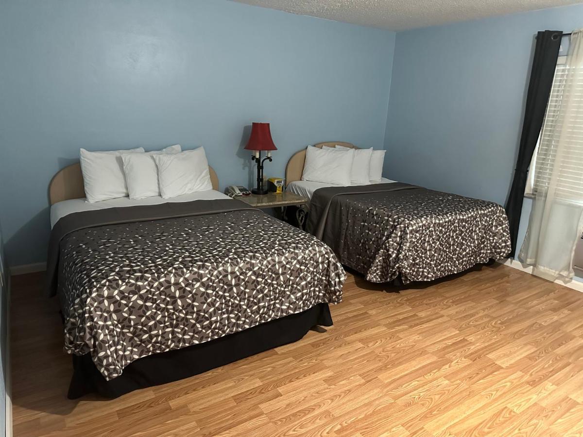 The Floridian Motel *