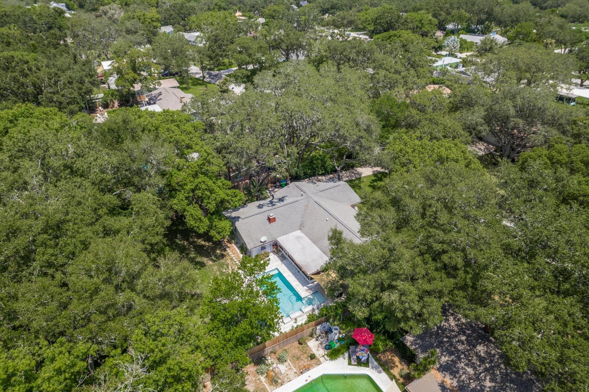 Holiday home 4 Bedroom Vacation With Amazing Backyard