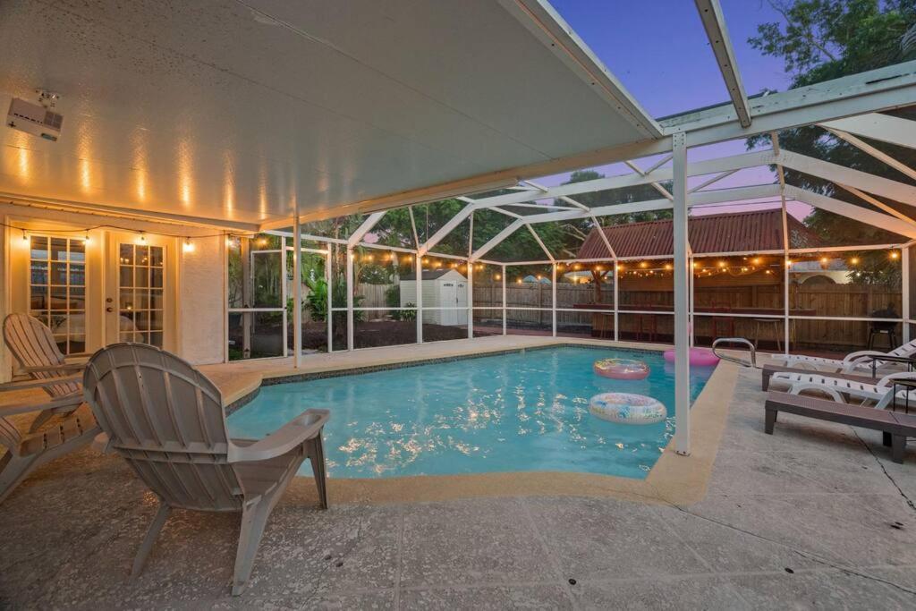Heated Pool-king Bed-pets Ok Holiday home Clearwater