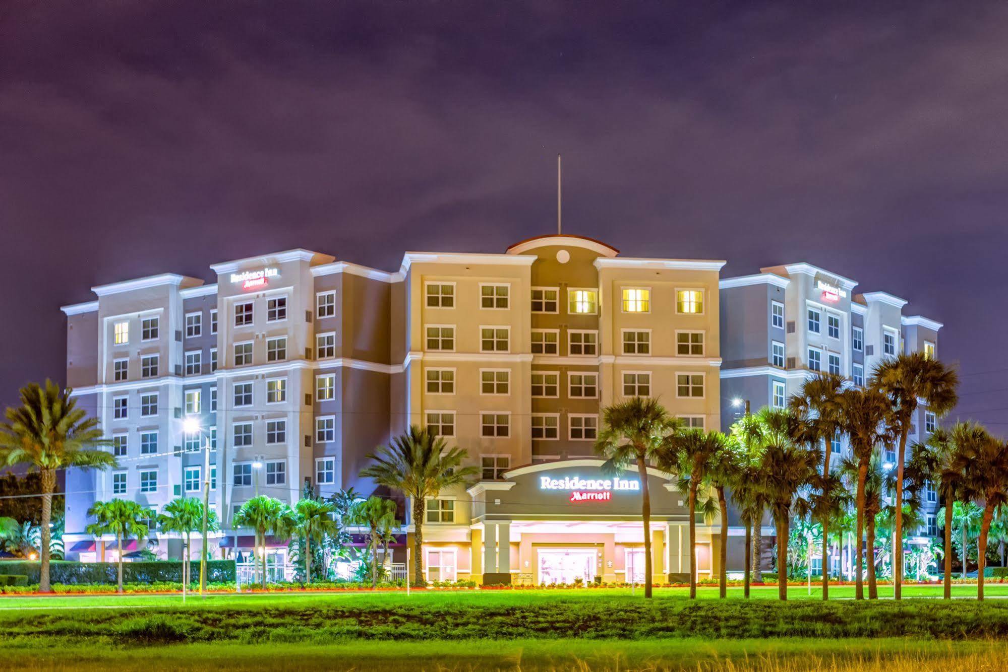 By Marriot Downtown Hotel Clearwater