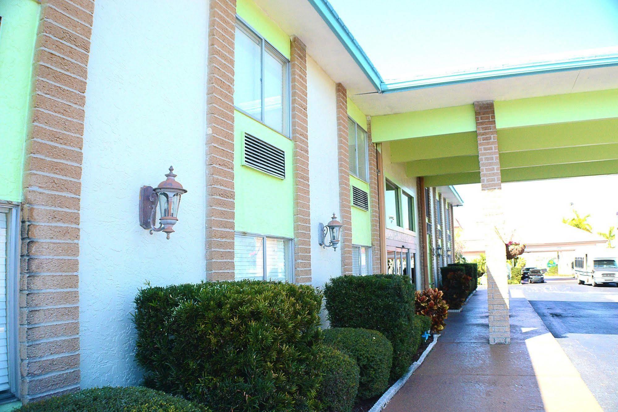 Rodeway - Central Inn 2*