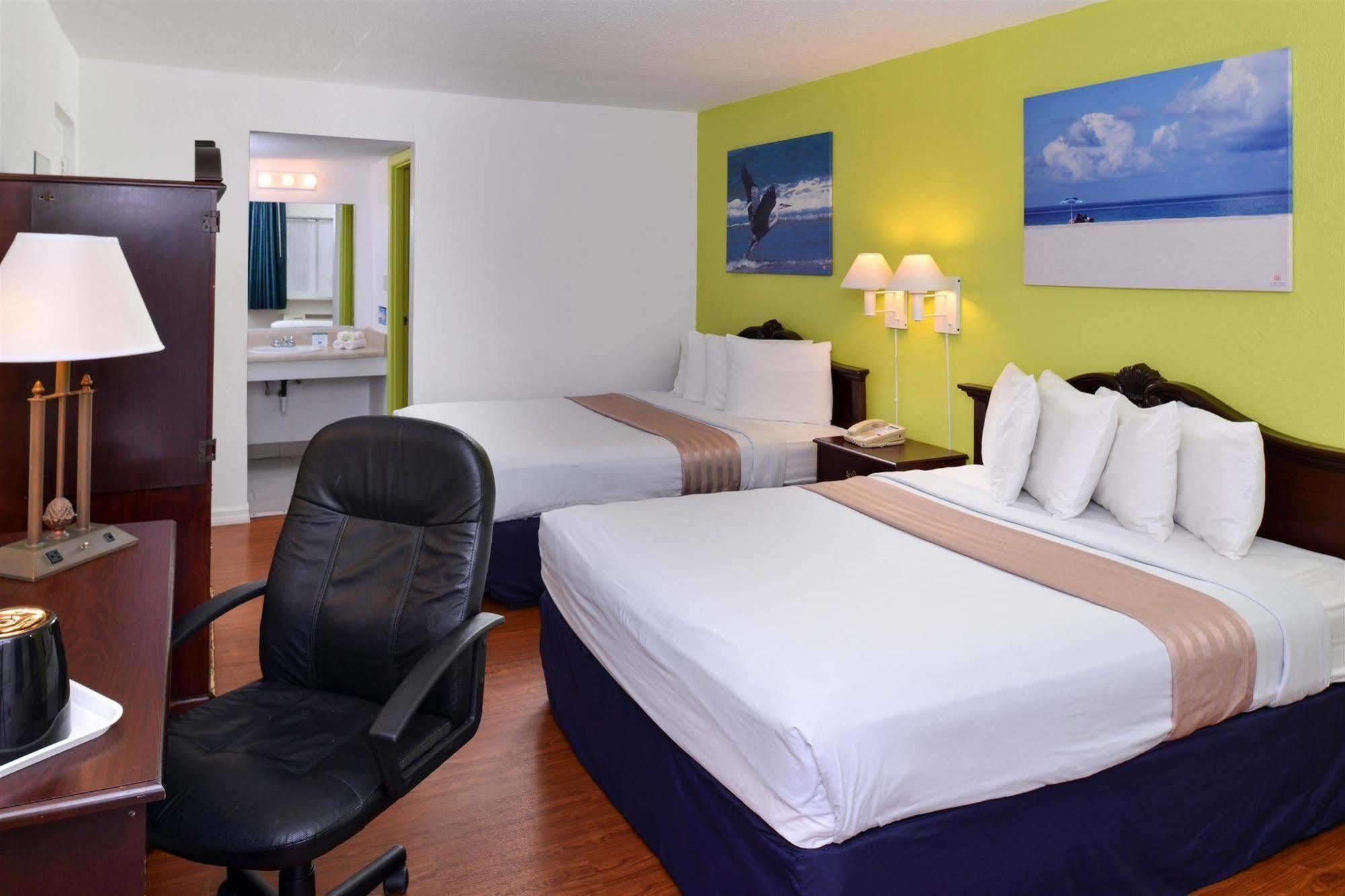 Inn Rodeway - Central 2*
