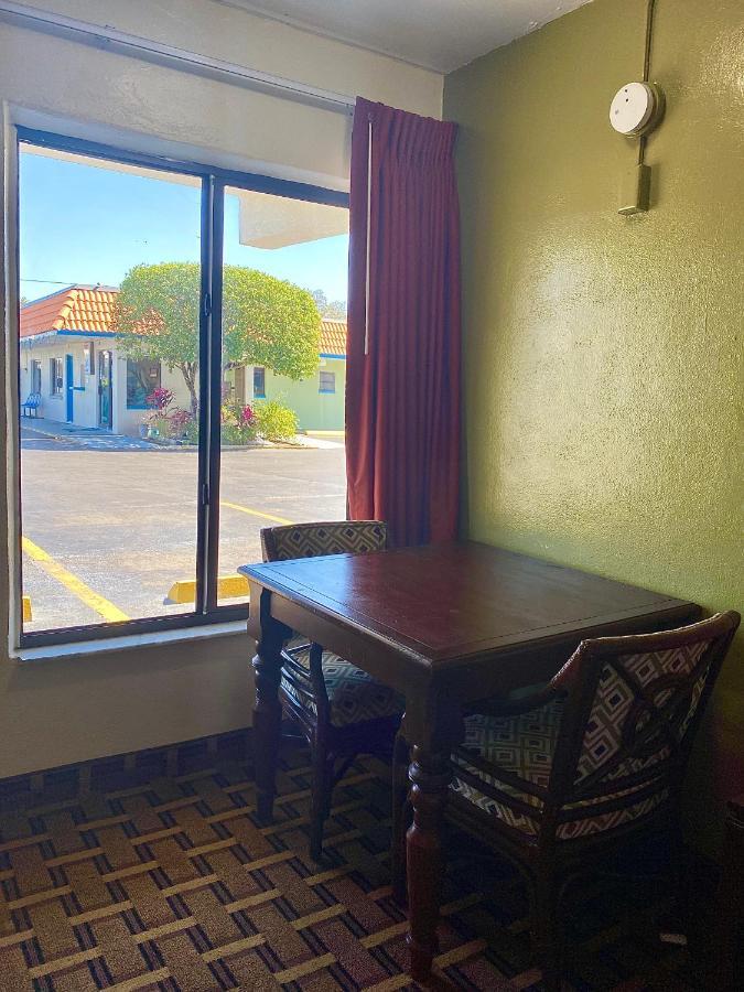 Motel Gulf Way 2*